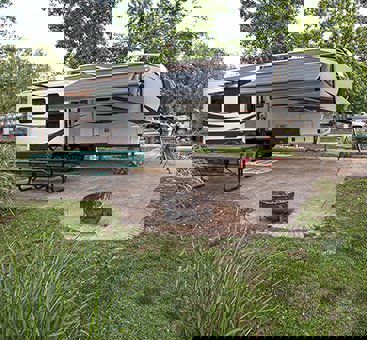 Nous avons plus que 700 terrains de plusieurs variétés, y compris ce super site!