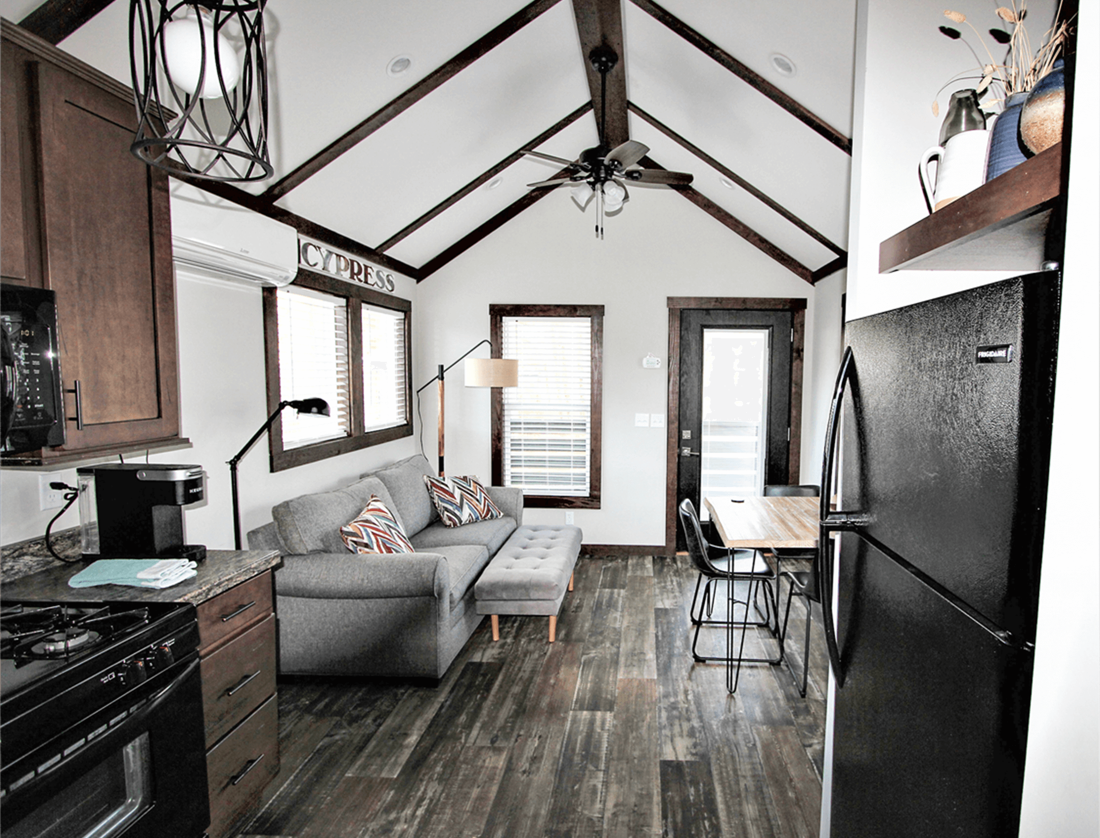 Living room and sofa bed that can accomodate an additional two guests, linens available at your request.