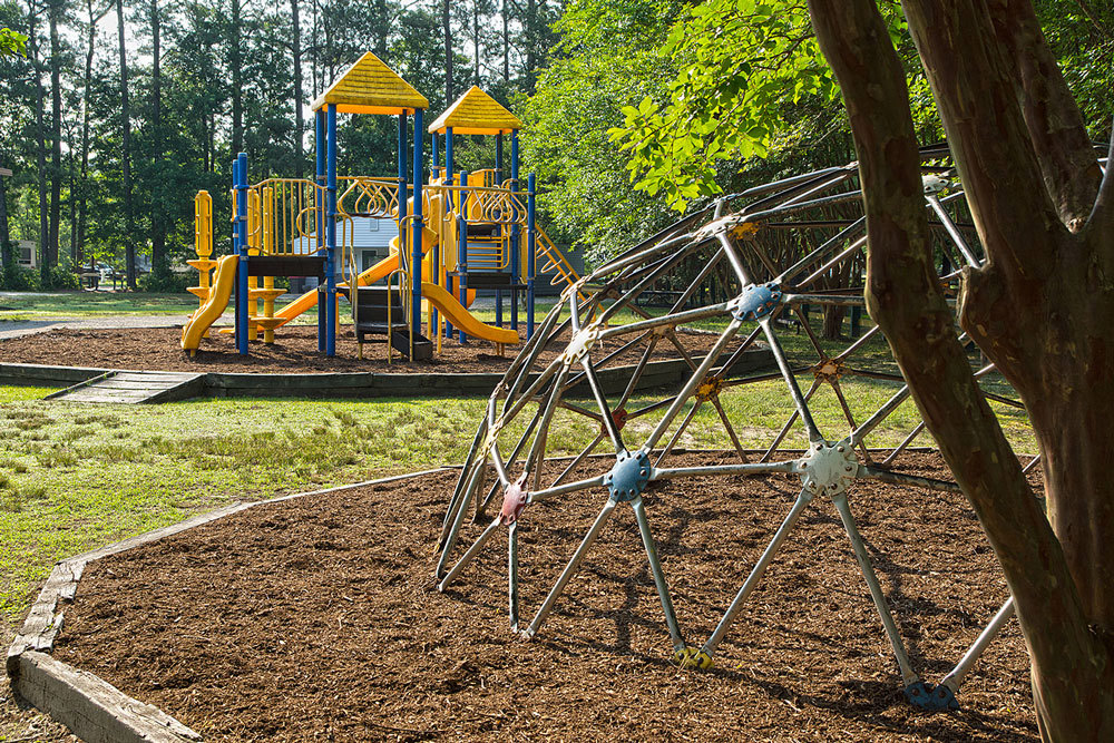 Ce dome climber fait le terrain de jeux du Pavilion un choix haut des enfants au camping.