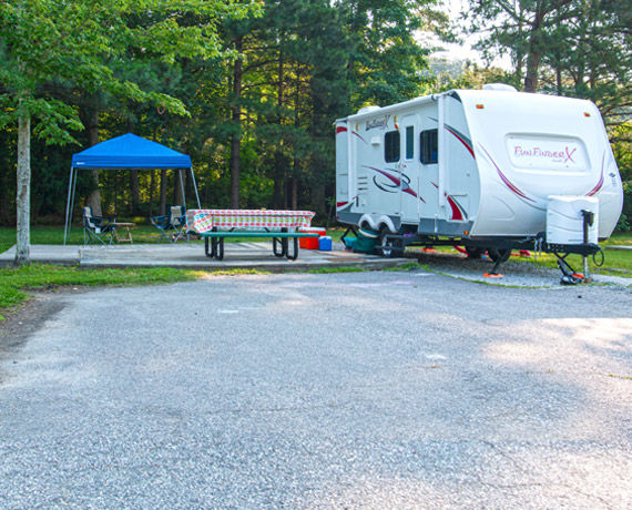 Eau, électricité, égout et câble télé