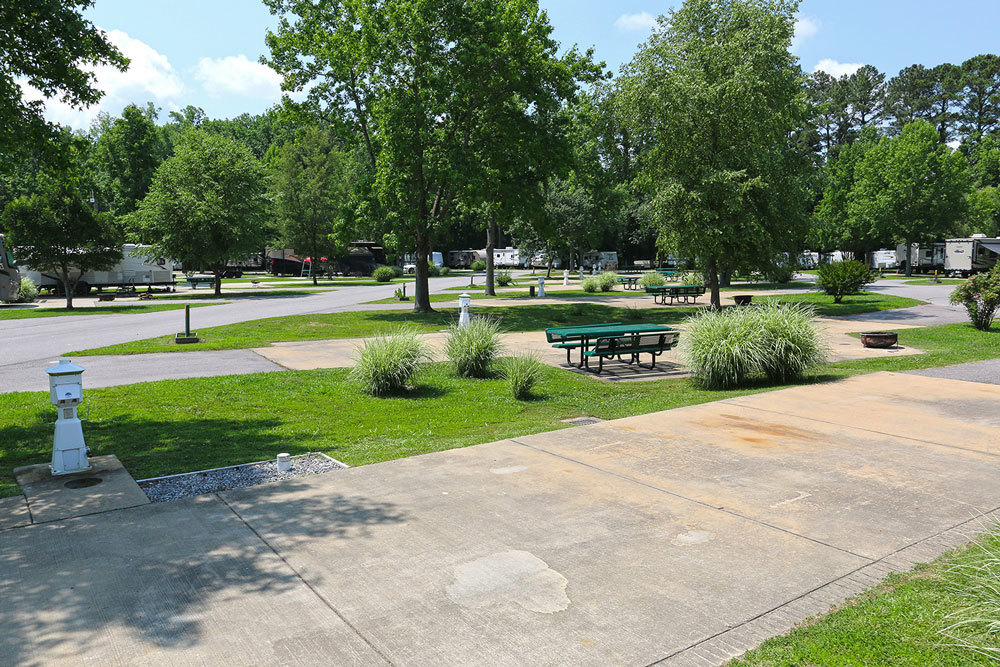 The supersites have full hookups, a large concrete pad, a fire ring, and a deluxe picnic table.